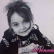 Celia participe au concours pour gagner de l'argent avec cette photo :