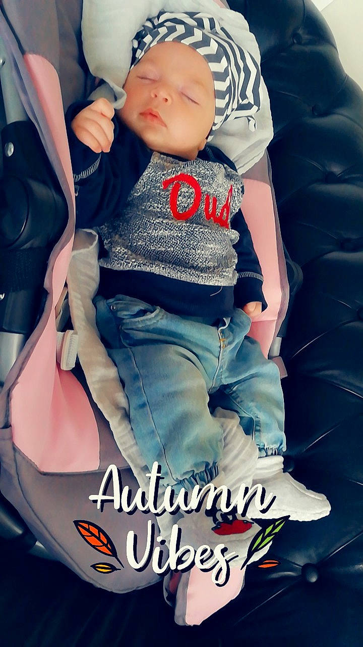 Liyana a rejoint le concours — aidez-le/la à gagner de superbes lots ! blue, boy, child, cool, girl, headgear, person, product, toddler