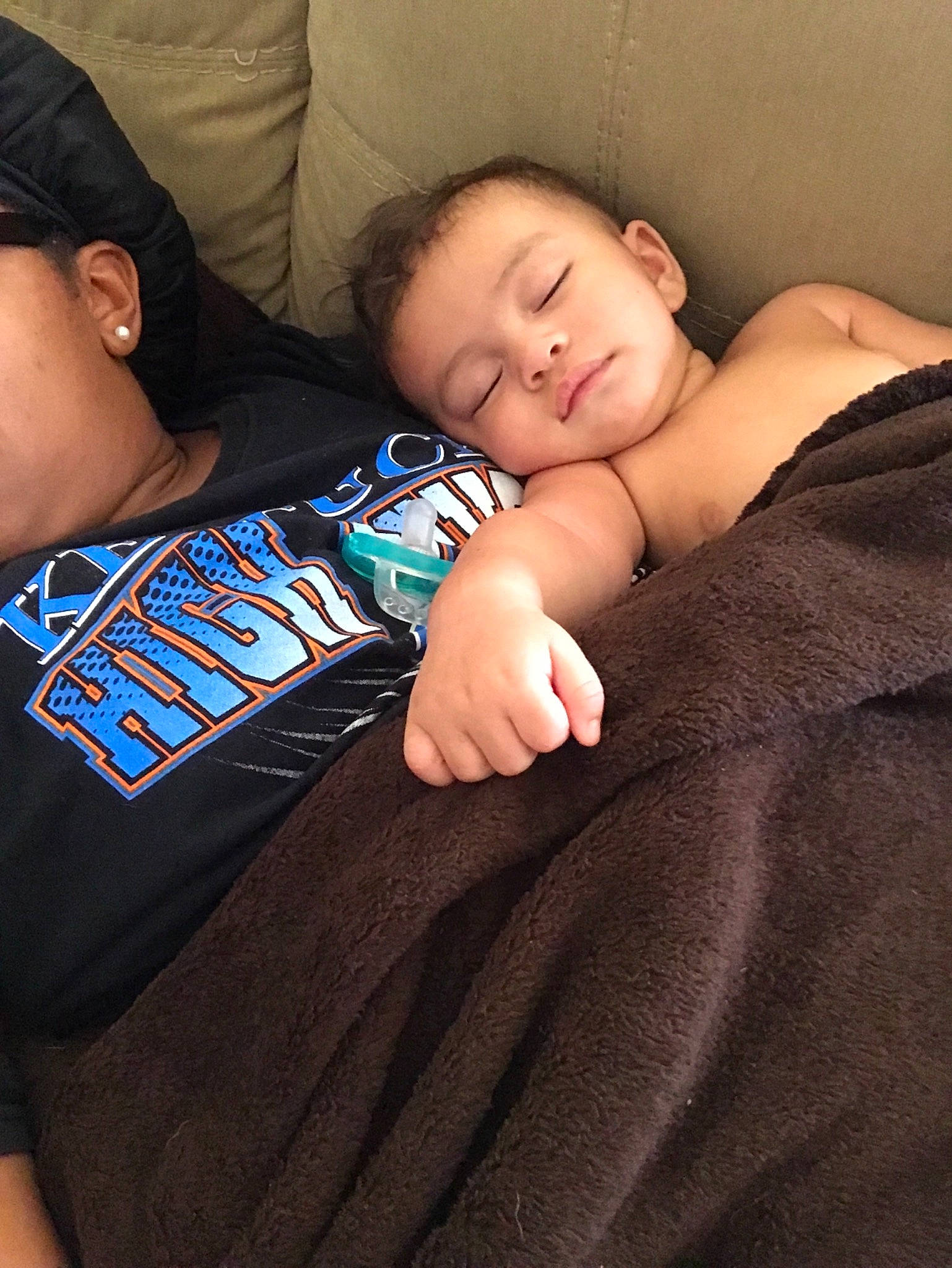 Carl is registered to the contest to win money with this photo: arm, baby, bedtime, cheek, child, comfort, nap, nose, person, skin, sleep, textile, toddler