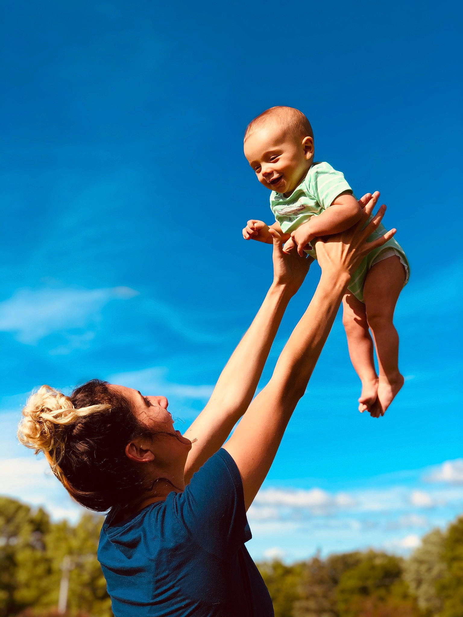 Bennington joined the competition — help win amazing prizes! arm, azure, blue, child, cloud, fun, hand, happy, human, people_in_nature, person, photography, play, playing_with_kids, sky, smile, stock_photography, summer, toddler, vacation