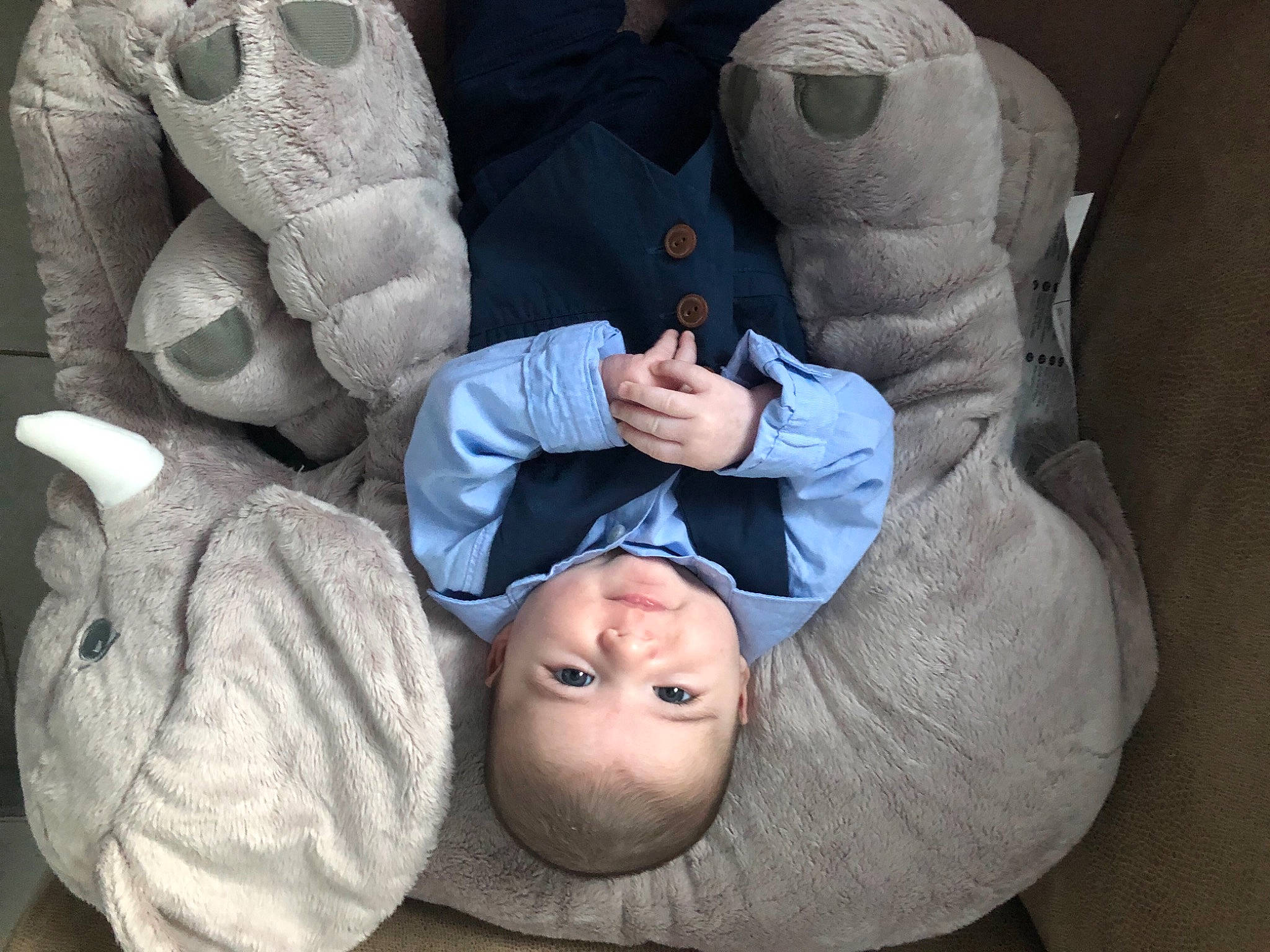 Ethan a rejoint le concours — aidez-le/la à gagner de superbes lots ! baby, child, finger, hand, person, toddler