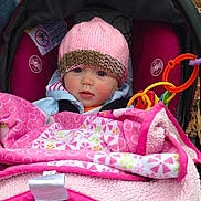 Kamri is registered to the contest to win money with this photo: