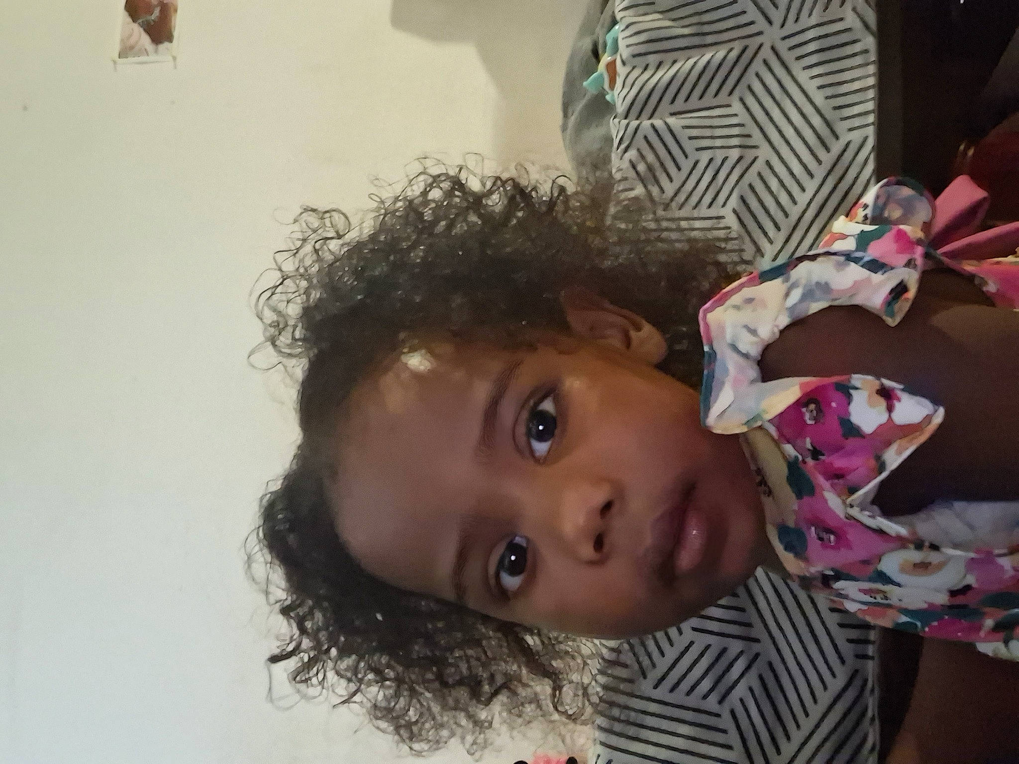 Léa a rejoint le concours — aidez-le/la à gagner de superbes lots ! bathing, cheek, child, eyelash, forehead, fun, happy, lip, mouth, nose, person, room, selfie, skin, toddler, tree