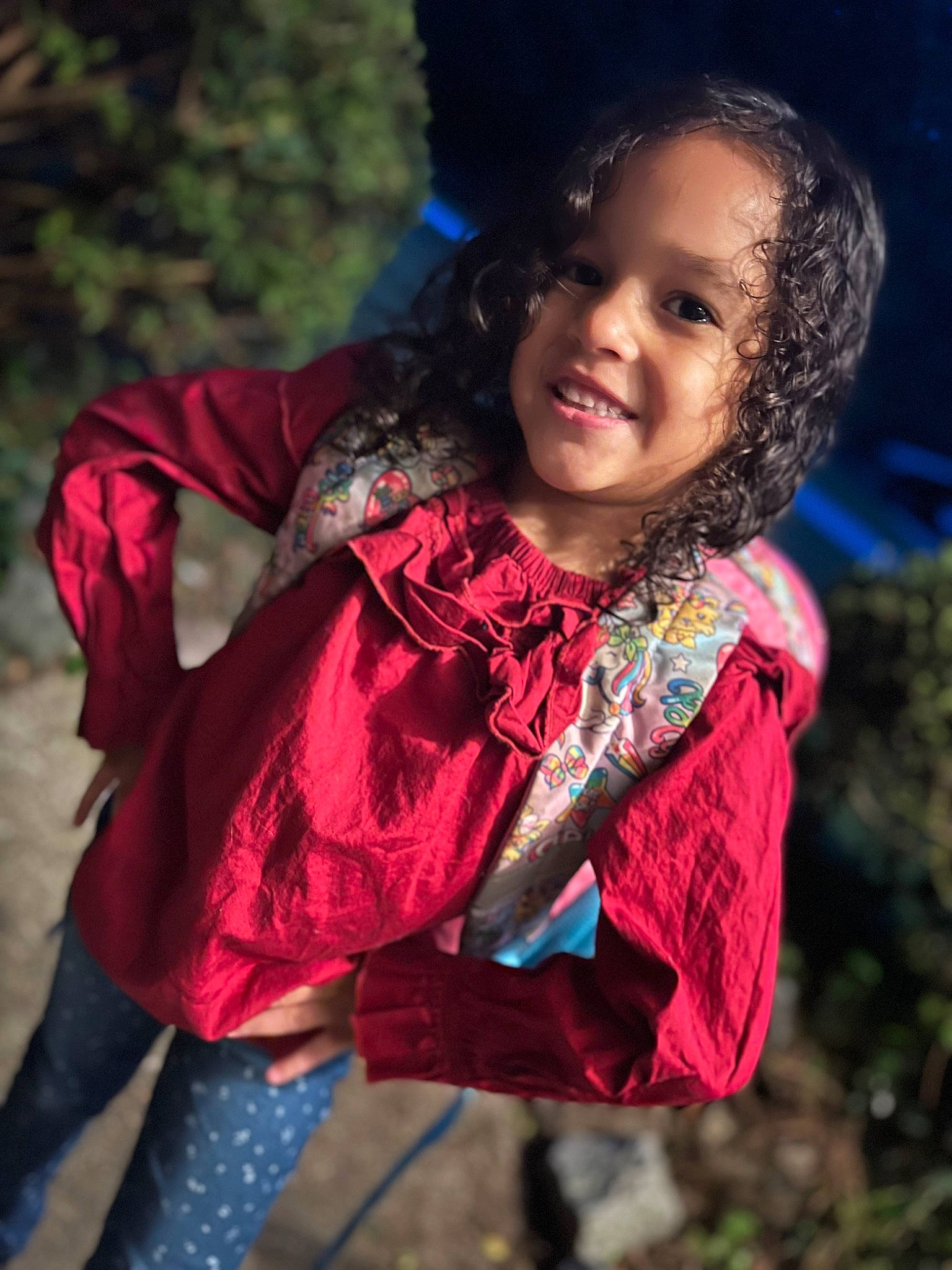 Derihanna is registered to the contest to win money with this photo: black_hair, child, face, fashion_accessory, flash_photography, forest, fun, grass, happy, joy, leisure, magenta, pattern, people_in_nature, person, plant, portrait_photography, sitting, smile, toddler