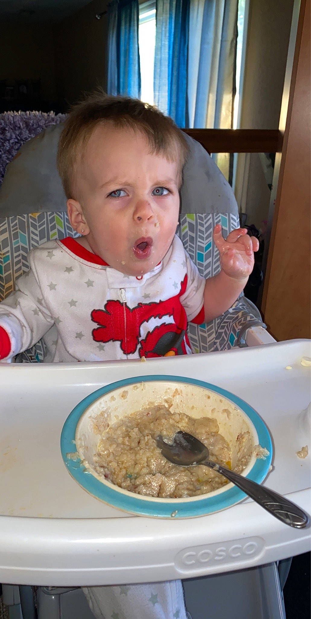 Kaisen is registered to the contest to win money with this photo: baby_food, breakfast, child, comfort_food, cuisine, dish, eating, food, ingredient, meal, person, porridge, toddler