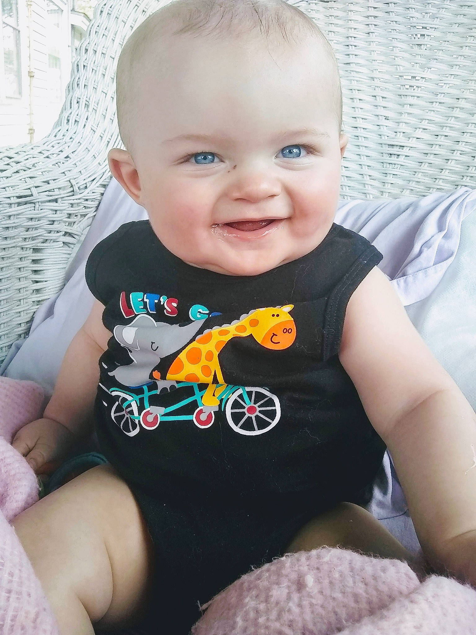 Sylis is registered to the contest to win money with this photo: baby, baby_products, baby_toddler_clothing, cheek, child, cool, face, head, joy, person, play, product, sitting, skin, sleeve, smile, t_shirt, toddler