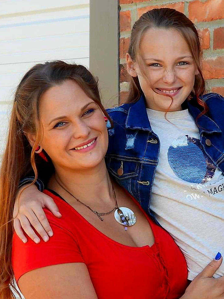 Evelyn joined the competition — help win amazing prizes! blond, bracelet, brown_hair, chest, child, earrings, electric_blue, event, fashion_accessory, fun, happy, head, iris, jewellery, joy, leisure, necklace, person, skin, smile