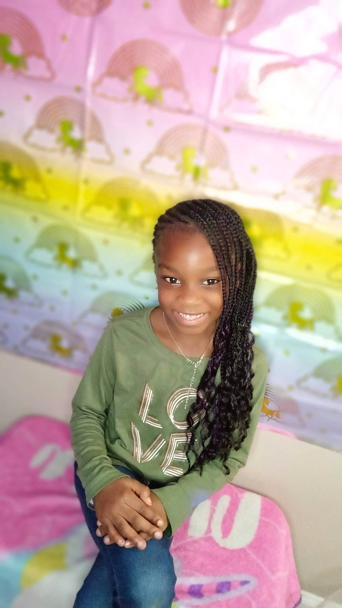 Julie is registered to the contest to win money with this photo: black_hair, child, comfort, event, facial_expression, fun, hair, hairstyle, happy, human_body, joy, leisure, long_hair, magenta, person, pink, purple, recreation, skin, smile