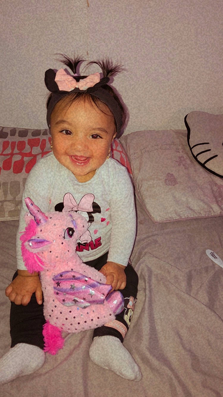 Bianca is registered to the contest to win money with this photo: baby, baby_toddler_clothing, beauty, cheek, child, comfort, ear, eyelash, face, happy, headgear, joy, organ, pattern, person, pink, product, skin, sleeve, smile