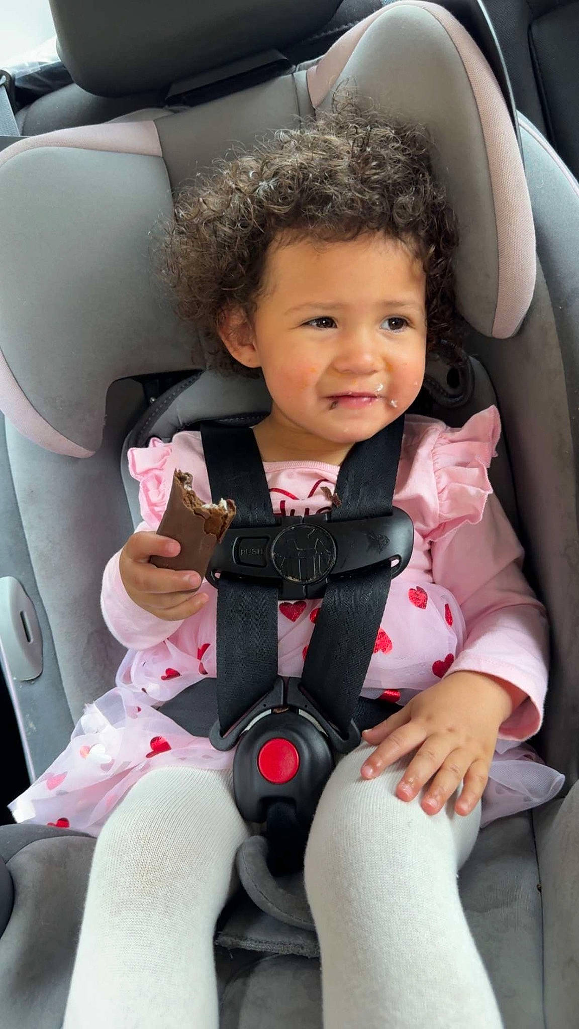 Serenity is registered to the contest to win money with this photo: auto_part, automotive_design, baby, baby_carriage, baby_in_car_seat, baby_products, baby_toddler_clothing, car_seat, car_seat_cover, comfort, head_restraint, joy, motor_vehicle, person, plant, seat_belt, skin, smile, steering_wheel, toddler