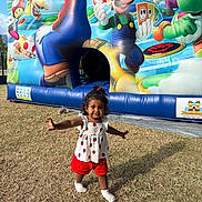 Djune participe au concours pour gagner de l'argent avec cette photo : bounce_house, child, daylight, family, fun, grass, happy, luigi, mario, outdoor, party, playful, recreation, red_shorts, smiling, strawberry_pattern, sunny, super_mario, toddler, white_top