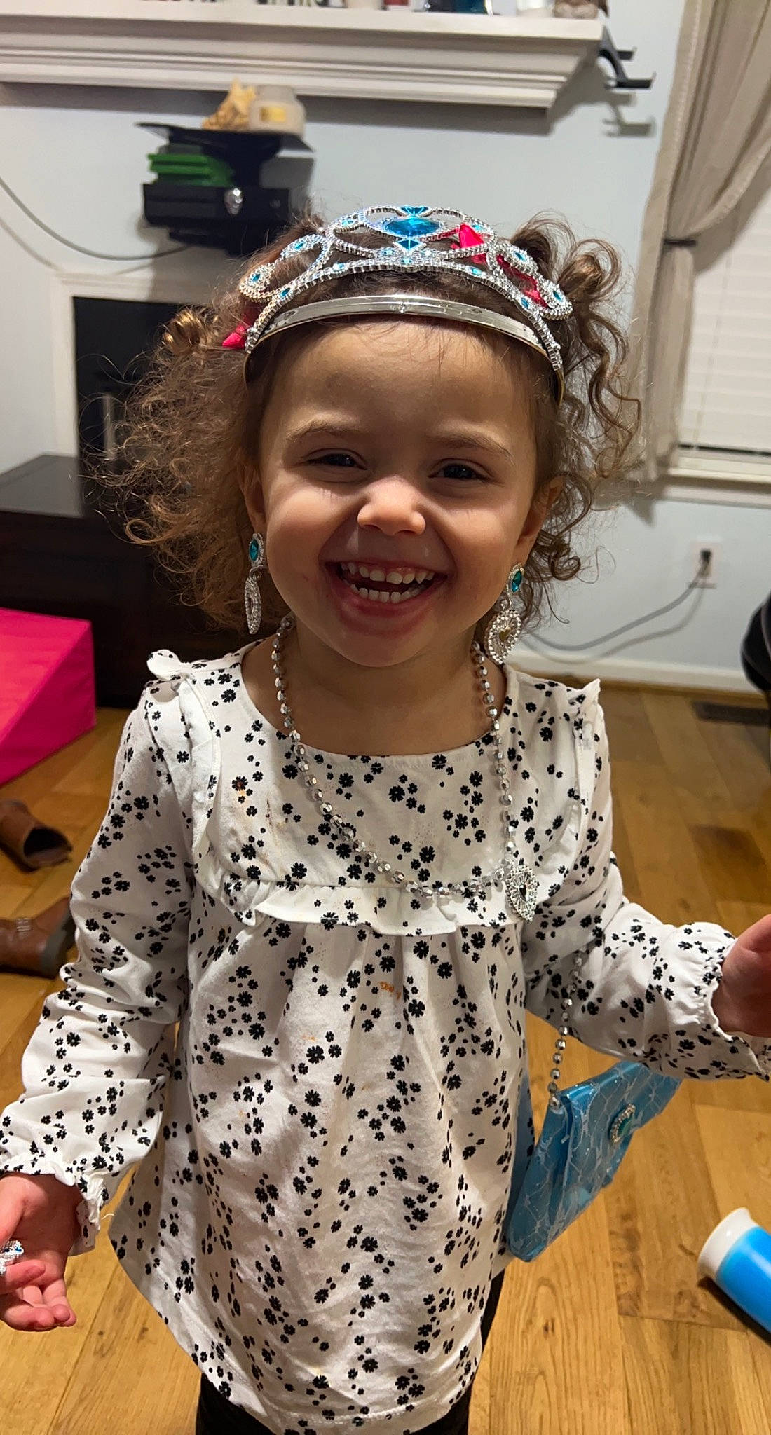 Adisyn is registered to the contest to win money with this photo: apron, baby_toddler_clothing, child, cooking, event, fashion_accessory, fashion_design, fun, hairstyle, happy, headband, headpiece, headwear, jewellery, joy, pattern, people, person, recipe, sleeve