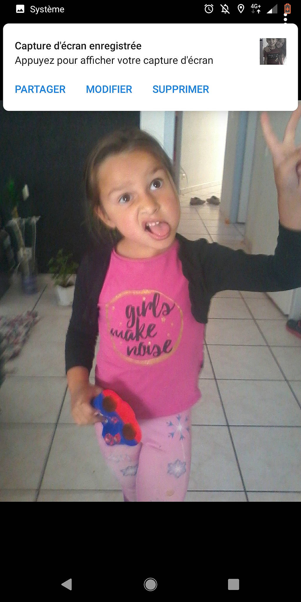 Shanna participe au concours pour gagner de l'argent avec cette photo : arm, baby, child, cool, fun, happy, head, person, photo_caption, photography, play, skin, smile, surprise, t_shirt, toddler