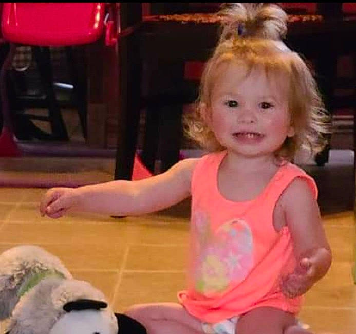 Kimber is registered to the contest to win money with this photo: baby_toddler_clothing, blond, child, event, finger, flooring, fun, happy, iris, joy, long_hair, mammal, organ, people, person, pink, shoulder, skin, smile, thigh