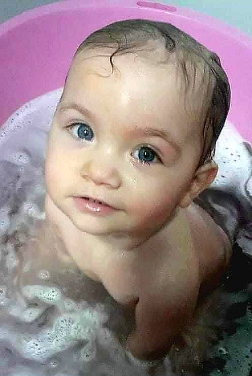 Lenna a rejoint le concours — aidez-le/la à gagner de superbes lots ! baby_bathing, bathing, cheek, chin, eye, eyebrow, eyelash, face, fluid, foam, hair, head, iris, lip, liquid, nose, person, skin, smile, toddler