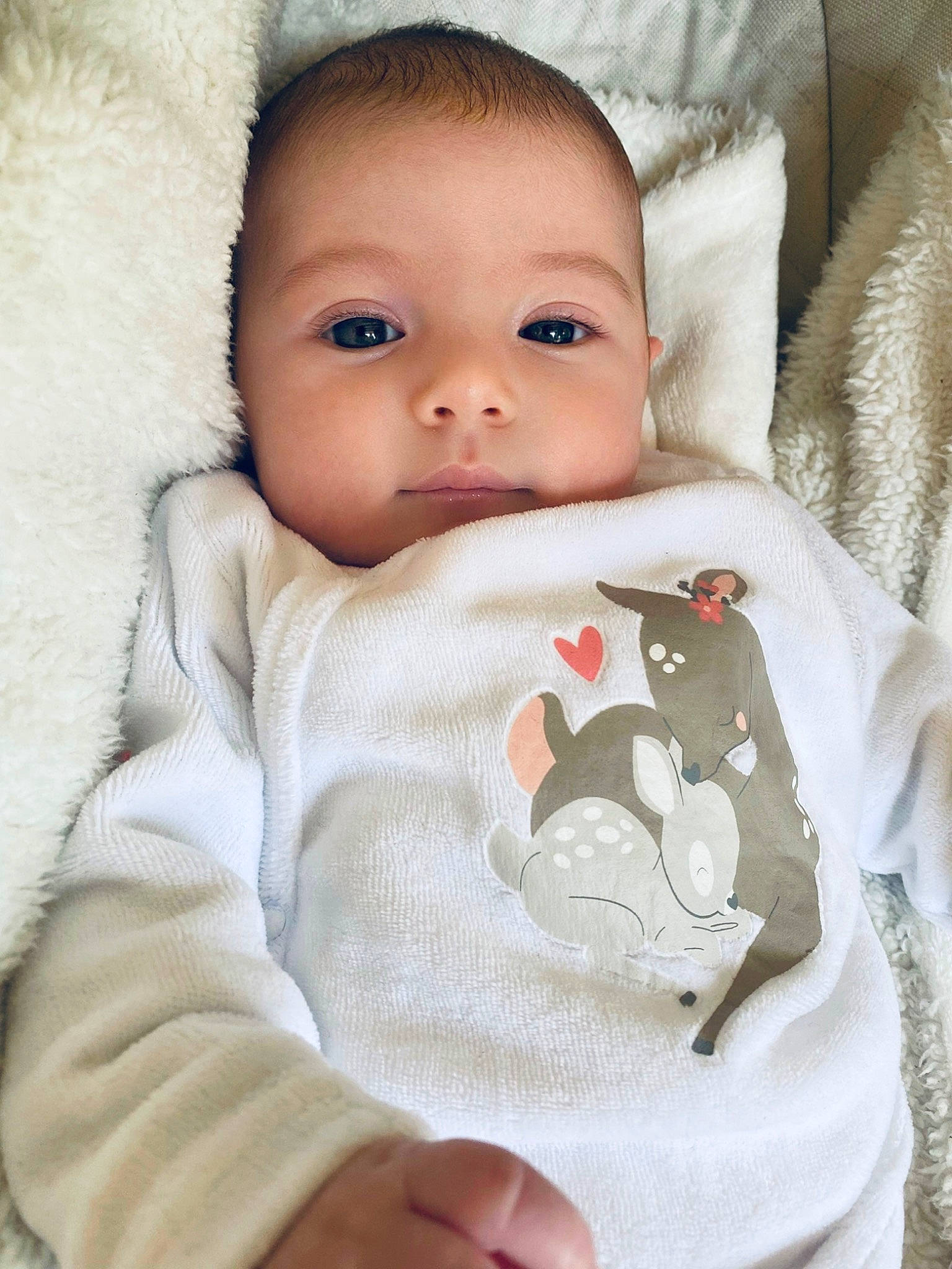 Jade participe au concours pour gagner de l'argent avec cette photo : baby, baby_products, baby_sleeping, baby_toddler_clothing, bedding, cheek, child, comfort, eyelash, head, linens, lip, mammal, mouth, neck, nose, person, skin, sleeve, textile