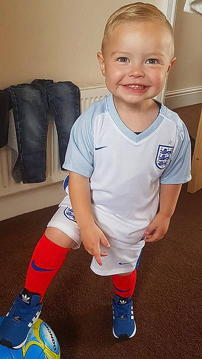 Leighton-james is registered to the contest to win money with this photo: blue, boy, child, human_positions, infant, joy, male, person, play, product, toddler