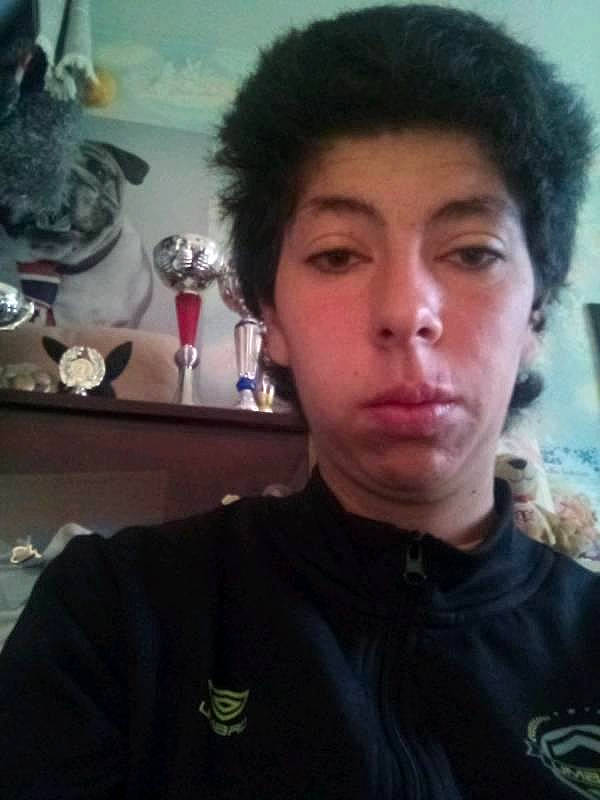 Prosper a rejoint le concours — aidez-le/la à gagner de superbes lots ! black_hair, chin, cool, eyebrow, face, forehead, hair, head, jaw, nose, person, photography, selfie, smile