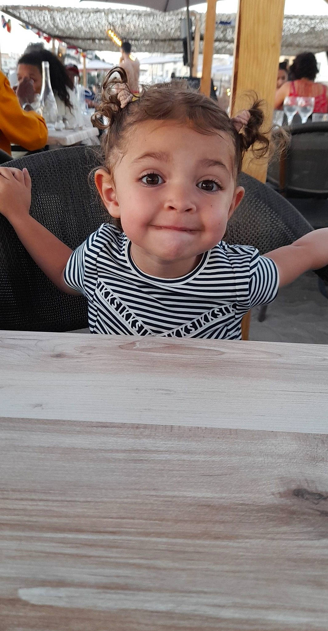 Liyana participe au concours pour gagner de l'argent avec cette photo : baby, chair, cheek, child, chin, eyebrow, face, facial_expression, flooring, fun, hairstyle, happy, head, iris, joy, leisure, person, skin, smile, toddler