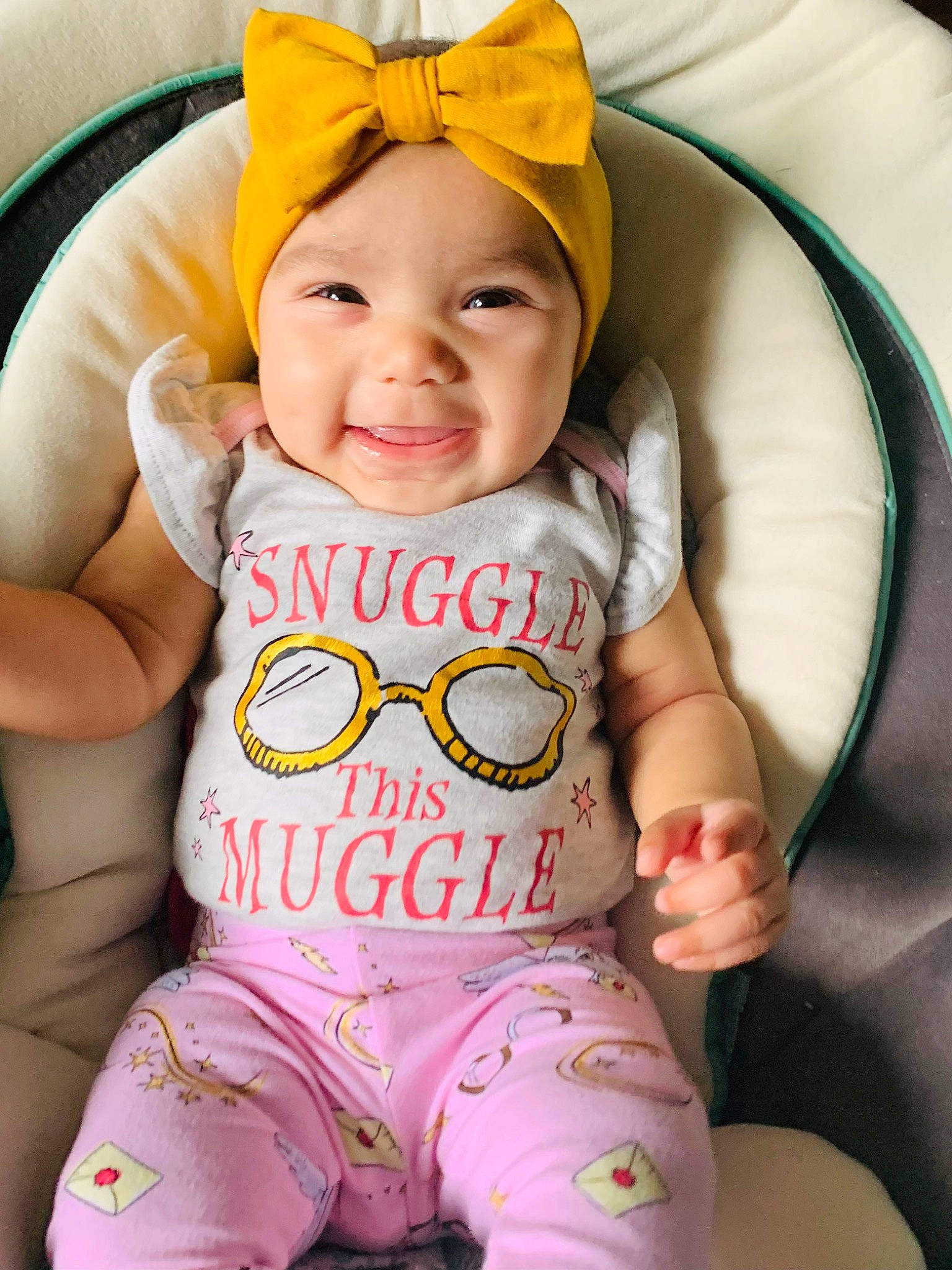 Namaari is registered to the contest to win money with this photo: baby, baby_toddler_clothing, beauty, cheek, comfort, cool, face, facial_expression, happy, head, headwear, joy, organ, person, pink, product, skin, sleeve, smile, textile