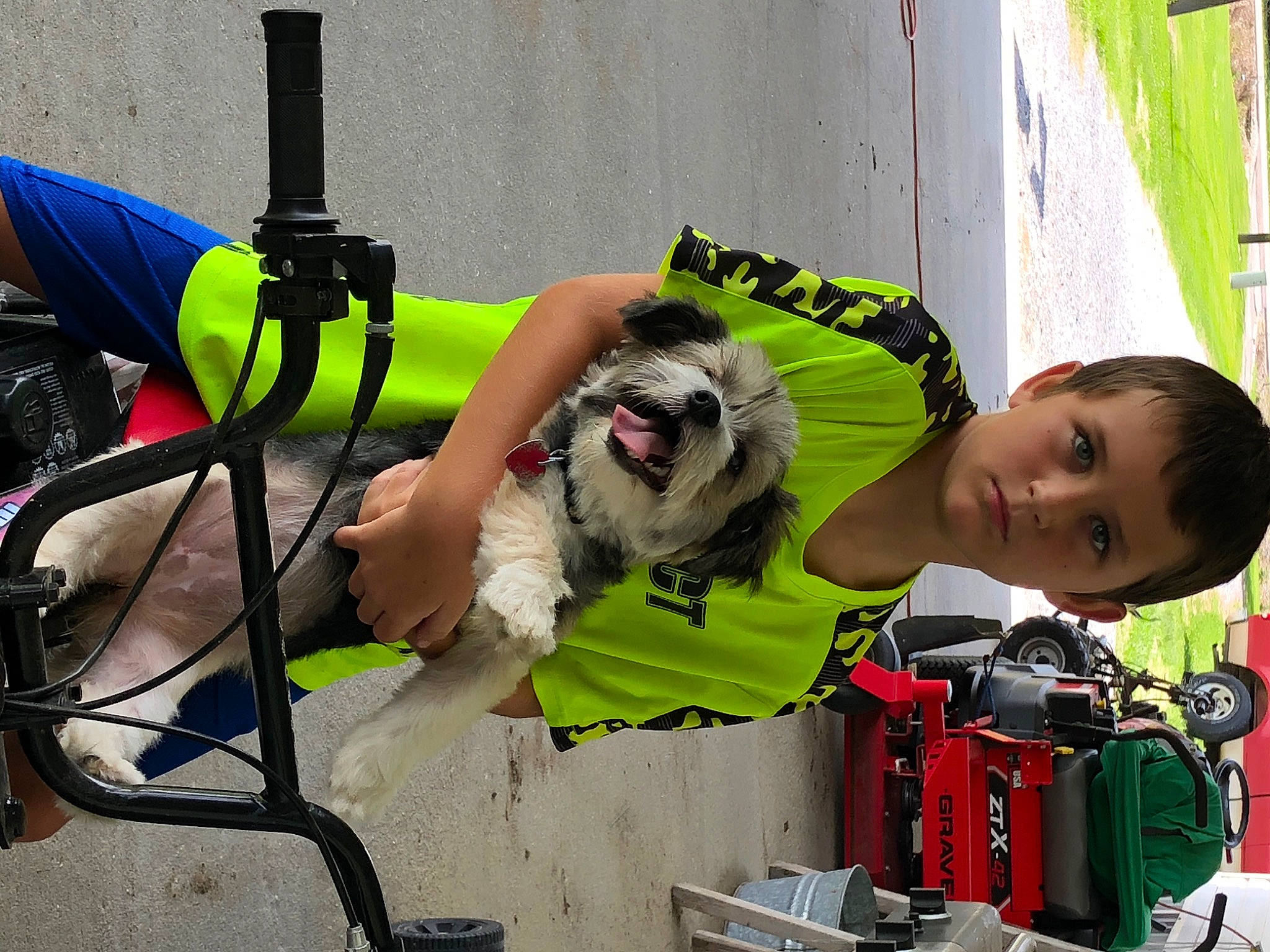 Oreo is registered to the contest to win money with this photo: canidae