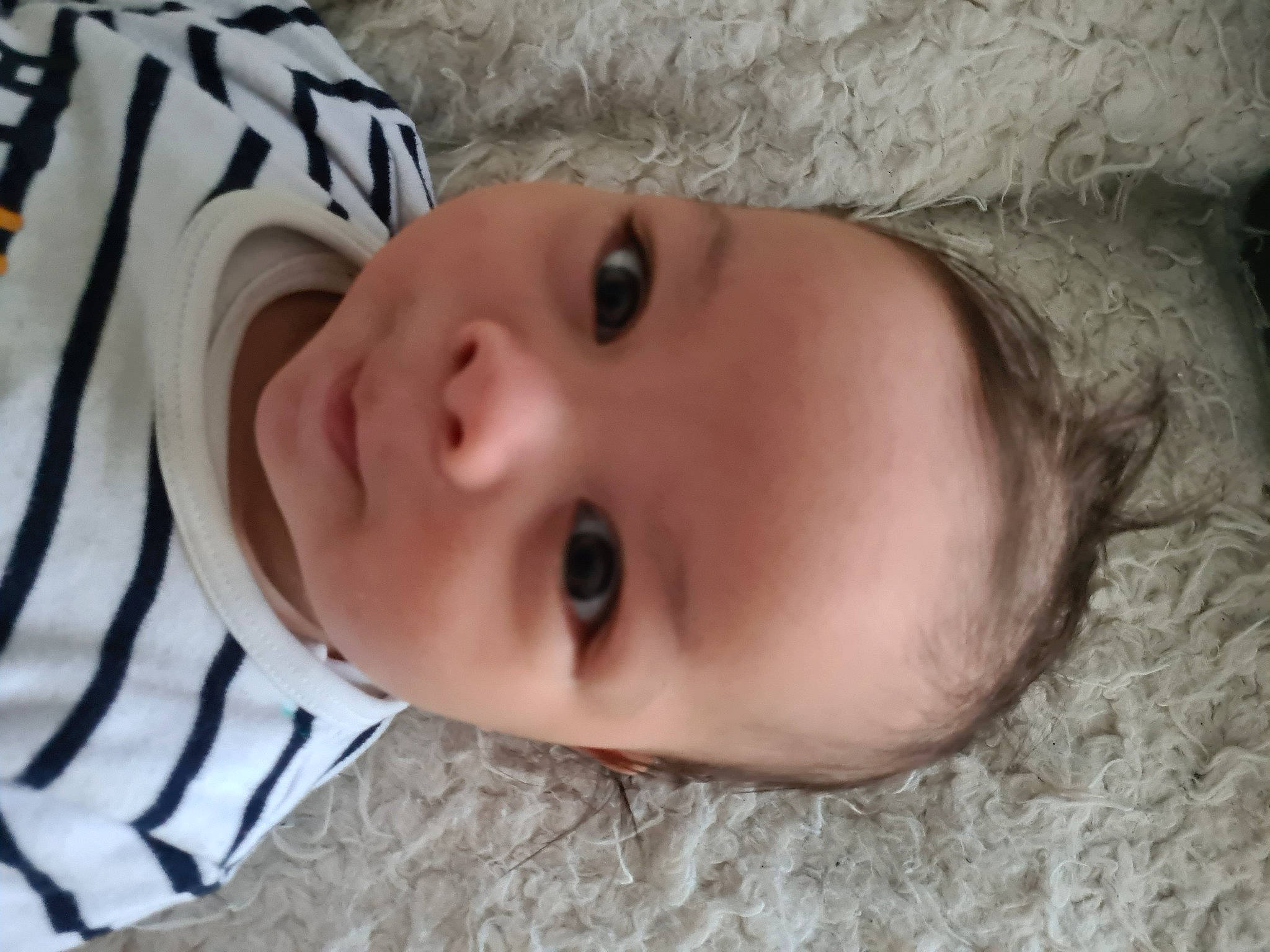 Ilyan a rejoint le concours — aidez-le/la à gagner de superbes lots ! baby, baby_toddler_clothing, cheek, chin, eyebrow, eyelash, face, facial_expression, forehead, headgear, human_body, iris, lip, mouth, neck, nose, person, skin, smile, toddler