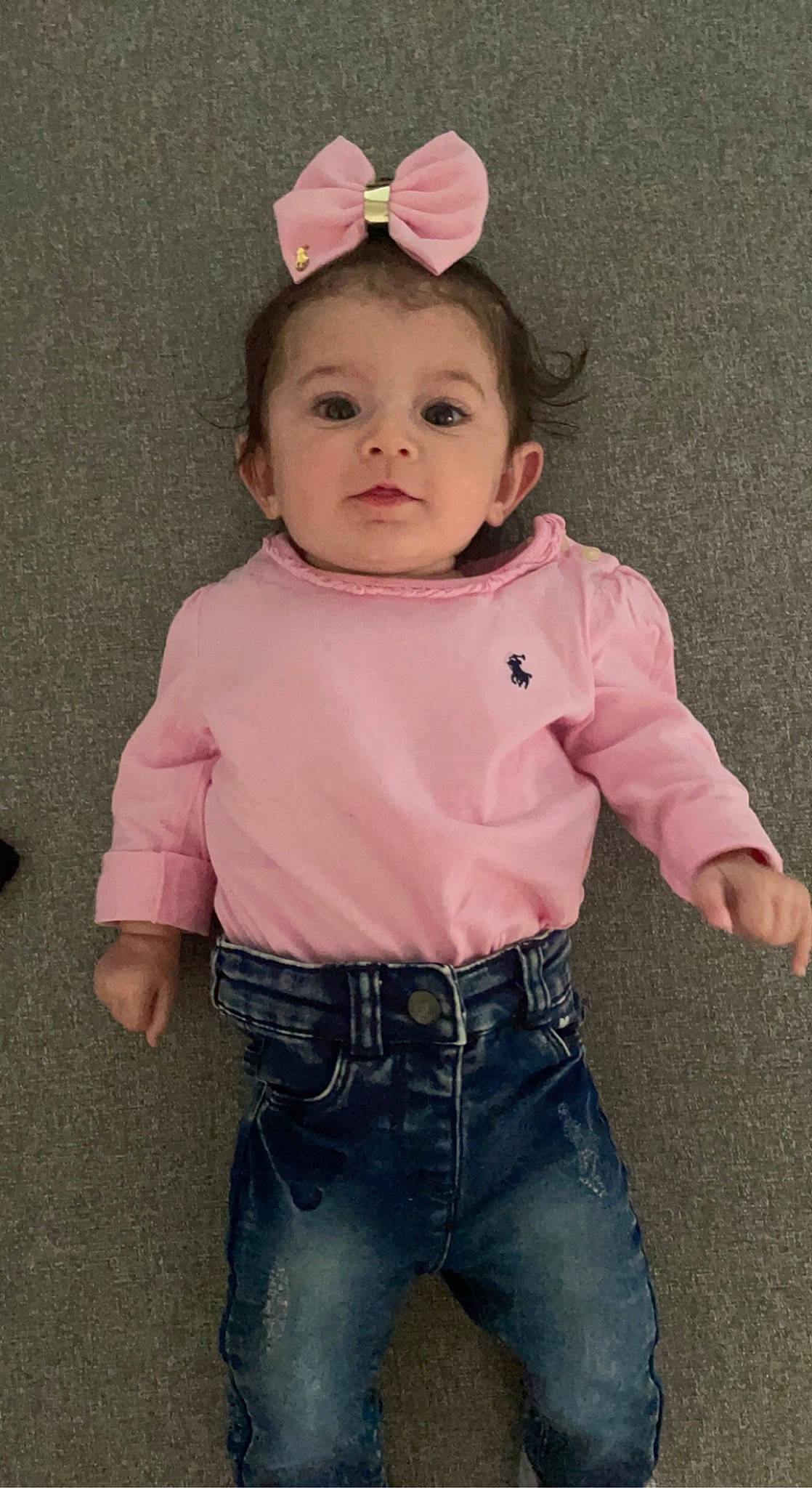 Zélina a rejoint le concours — aidez-le/la à gagner de superbes lots ! baby_toddler_clothing, cheek, clothing, cool, denim, eye, face, happy, head, jeans, lip, neck, outerwear, person, pink, product, skin, sleeve, standing, toddler