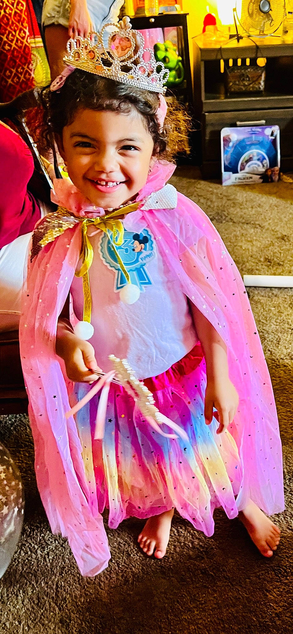 Kitana is registered to the contest to win money with this photo: child, costume, entertainment, event, fashion_accessory, fashion_design, fun, happy, jewellery, joy, magenta, necklace, peach, person, photograph, pink, public_event, purple, smile, snapshot