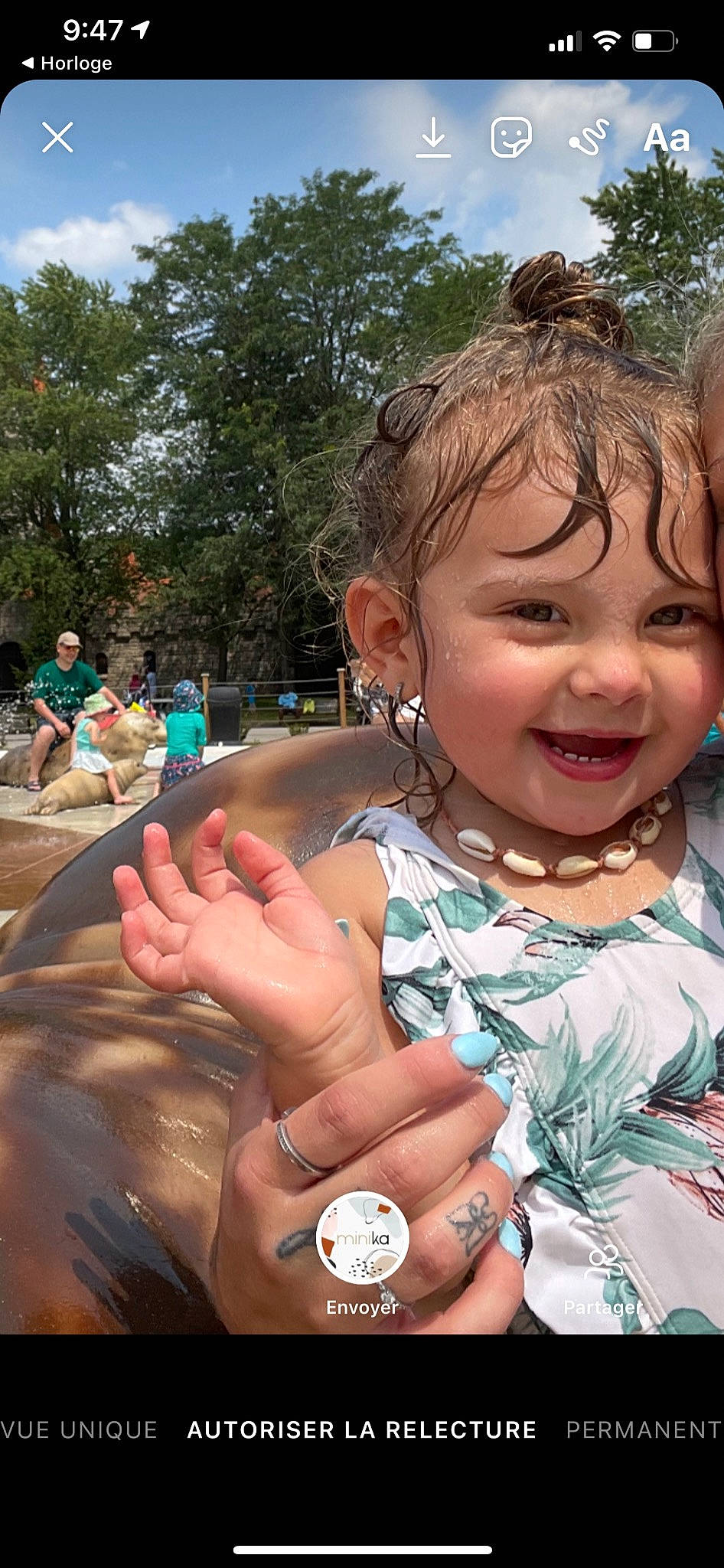 Liana participe au concours pour gagner de l'argent avec cette photo : blurred, bracelet, child, event, finger, fun, gesture, hand, happy, jewellery, joy, leisure, nail, people_in_nature, person, pink, recreation, skin, smile, thumb