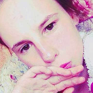 Chloe a rejoint le concours — aidez-le/la à gagner de superbes lots !