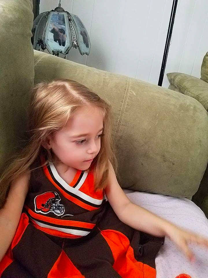 Ellen is registered to the contest to win money with this photo: auto_part, blond, car_seat, child, child_model, comfort, furniture, person, toddler