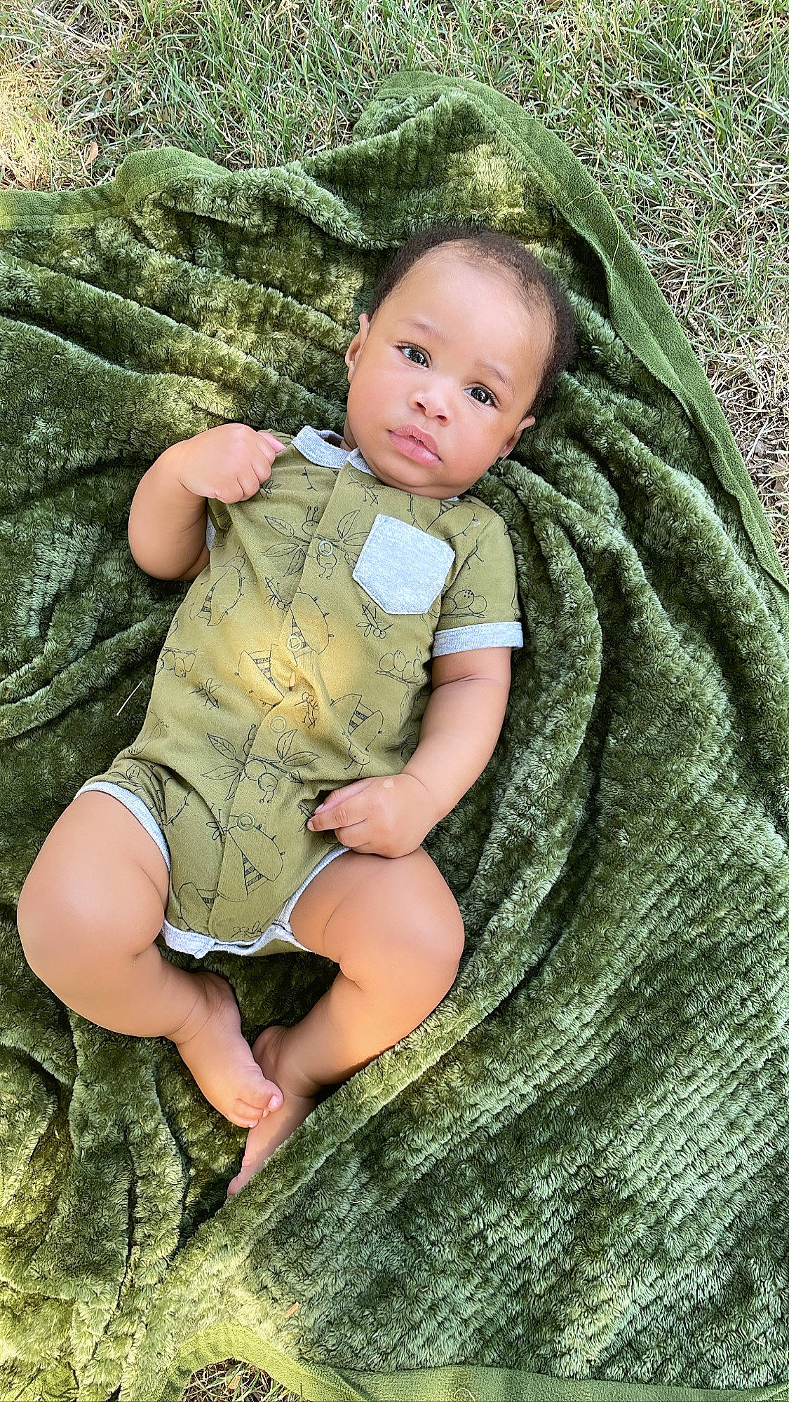 Atreus joined the competition — help win amazing prizes! baby, baby_toddler_clothing, child, eye, face, finger, foot, grass, hand, head, human_body, people_in_nature, person, plant, sitting, skin, textile, thigh, toddler, trunk