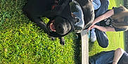 Saba a rejoint le concours — aidez-le/la à gagner de superbes lots ! auto_part, automotive_exterior, automotive_tire, automotive_wheel_system, fun, grass, green, hat, lawn, leisure, outdoor_shoe, personal_protective_equipment, plant, recreation, shrub, tree, walking_shoe