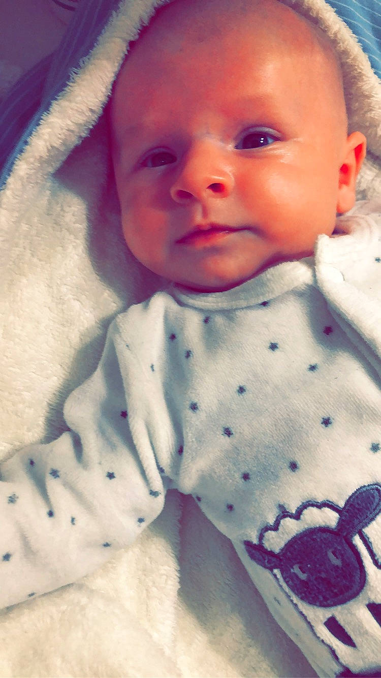 Diego a rejoint le concours — aidez-le/la à gagner de superbes lots ! baby, baby_products, baby_toddler_clothing, cheek, child, chin, collar, comfort, dress_shirt, linens, lip, neck, nose, outerwear, pattern, person, skin, sleeve, textile, toddler