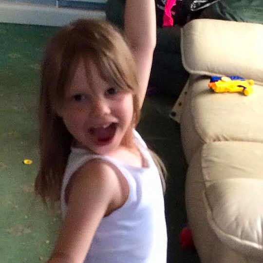 Isobel is registered to the contest to win money with this photo:
