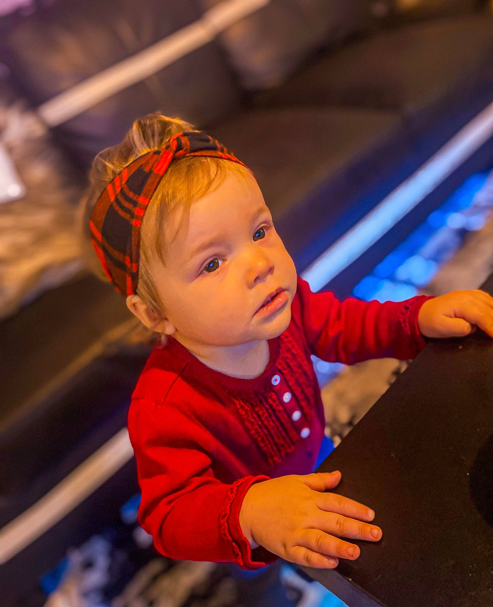 Winter is registered to the contest to win money with this photo: baby, baby_toddler_clothing, blue, child, electric_blue, entertainment, event, fashion_accessory, fun, happy, leisure, performance, person, personal_protective_equipment, recreation, smile, toddler