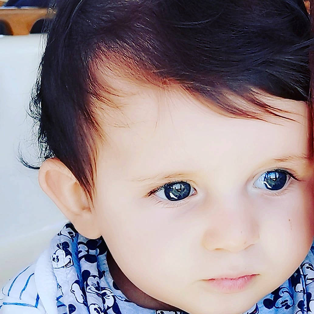 Sergio participe au concours pour gagner de l'argent avec cette photo : baby, baby_toddler_clothing, black_hair, cheek, child, chin, close_up, cool, eye, eyebrow, eyelash, forehead, hairstyle, iris, lip, no_expression, person, portrait, portrait_photography, skin