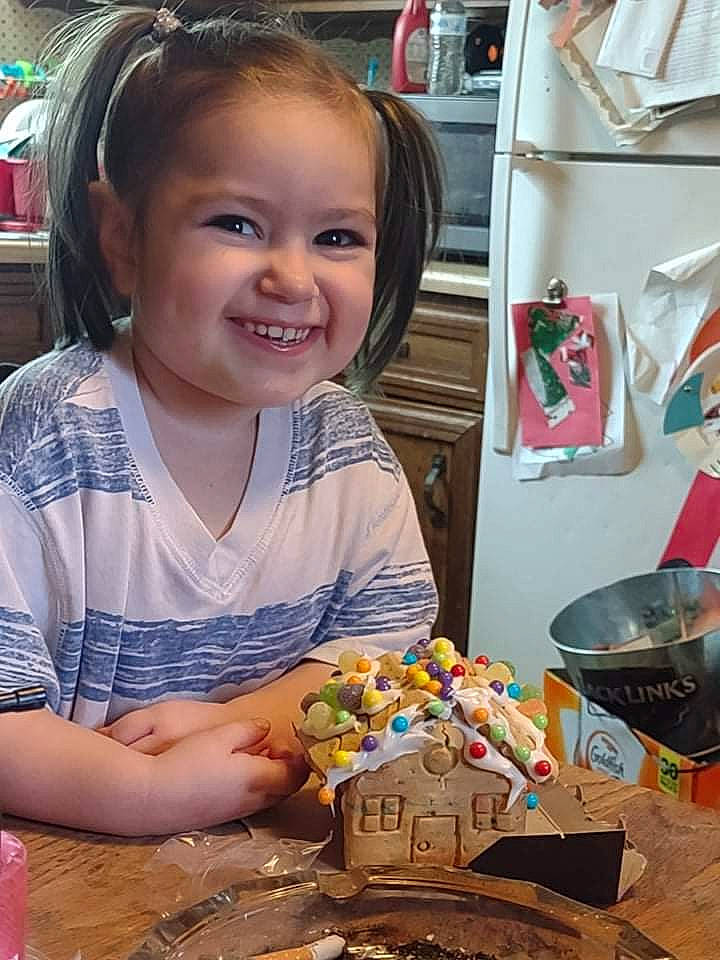 Leeann is registered to the contest to win money with this photo: baking, child, comfort_food, cuisine, event, finger_food, food, fun, happy, joy, junk_food, person, plastic, play, recipe, recreation, smile, sweetness, t_shirt, table