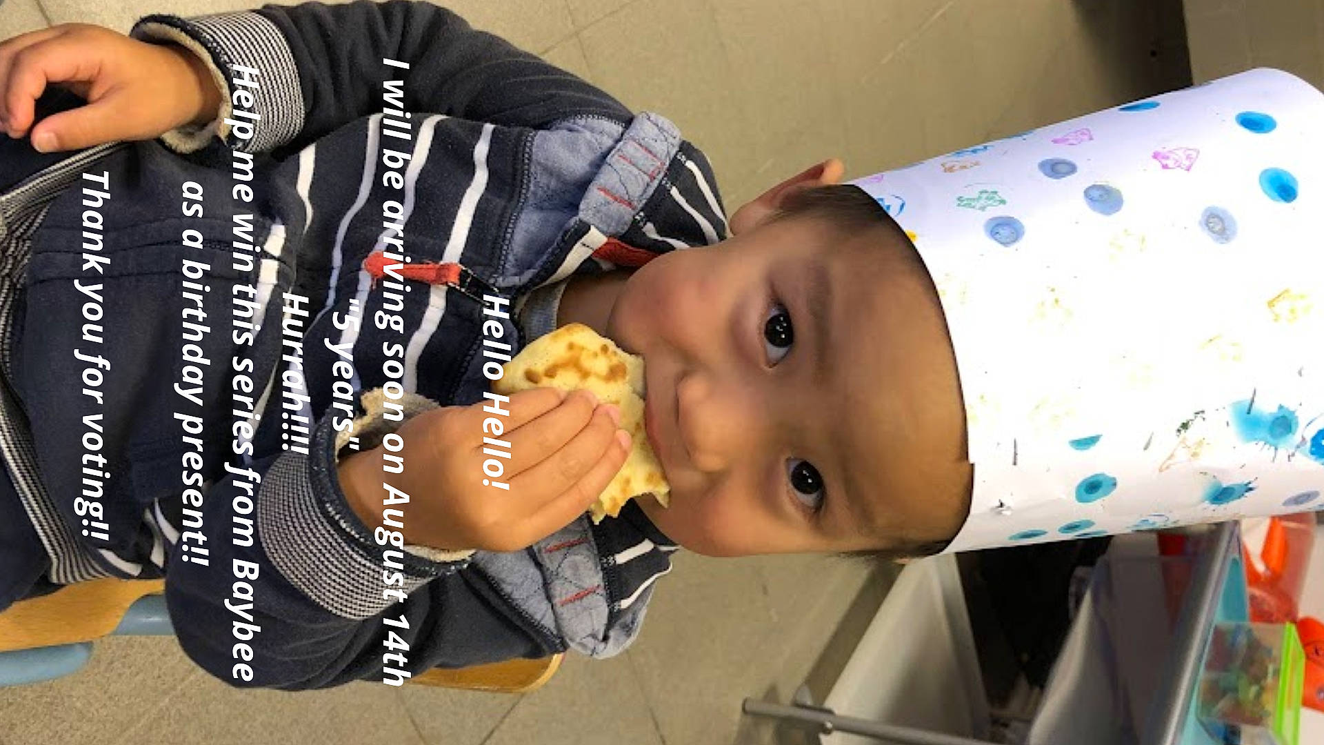 Yaro participe au concours pour gagner de l'argent avec cette photo : americanfootball, americanfootballball, baby, ball, biting, bonnet, bread, clothing, cream, dessert, eating, face, food, football, hat, head, icecream, person, snack, sport