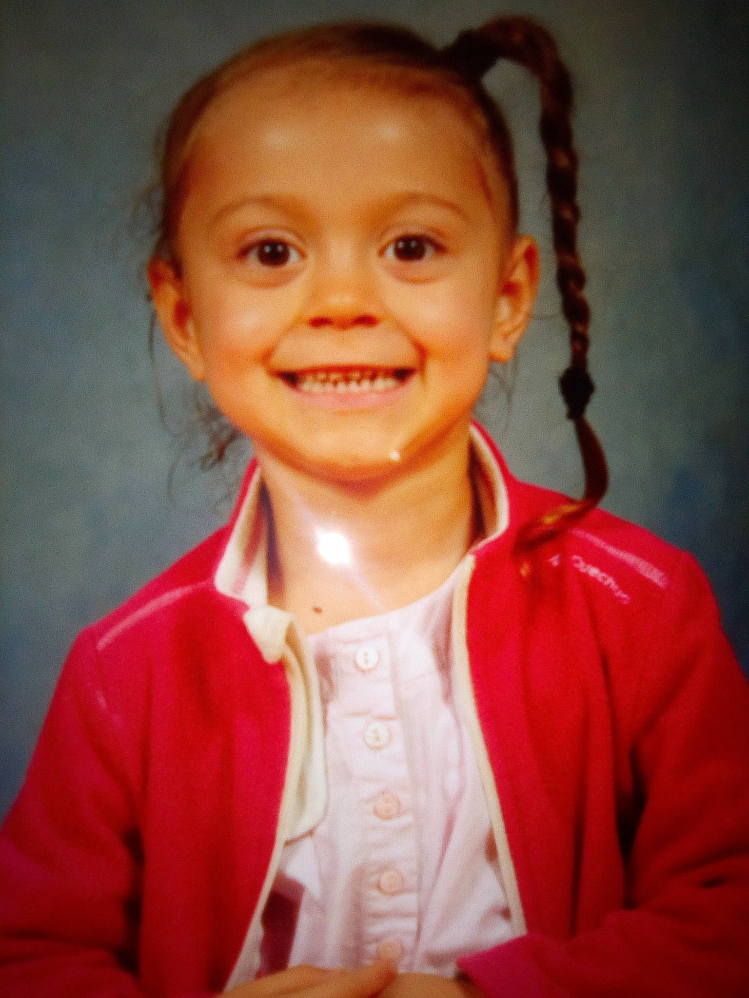 Jena a rejoint le concours — aidez-le/la à gagner de superbes lots ! cheek, child, child_model, chin, ear, facial_expression, forehead, girl, hairstyle, joy, lip, person, portrait, skin, smile, toddler, tooth