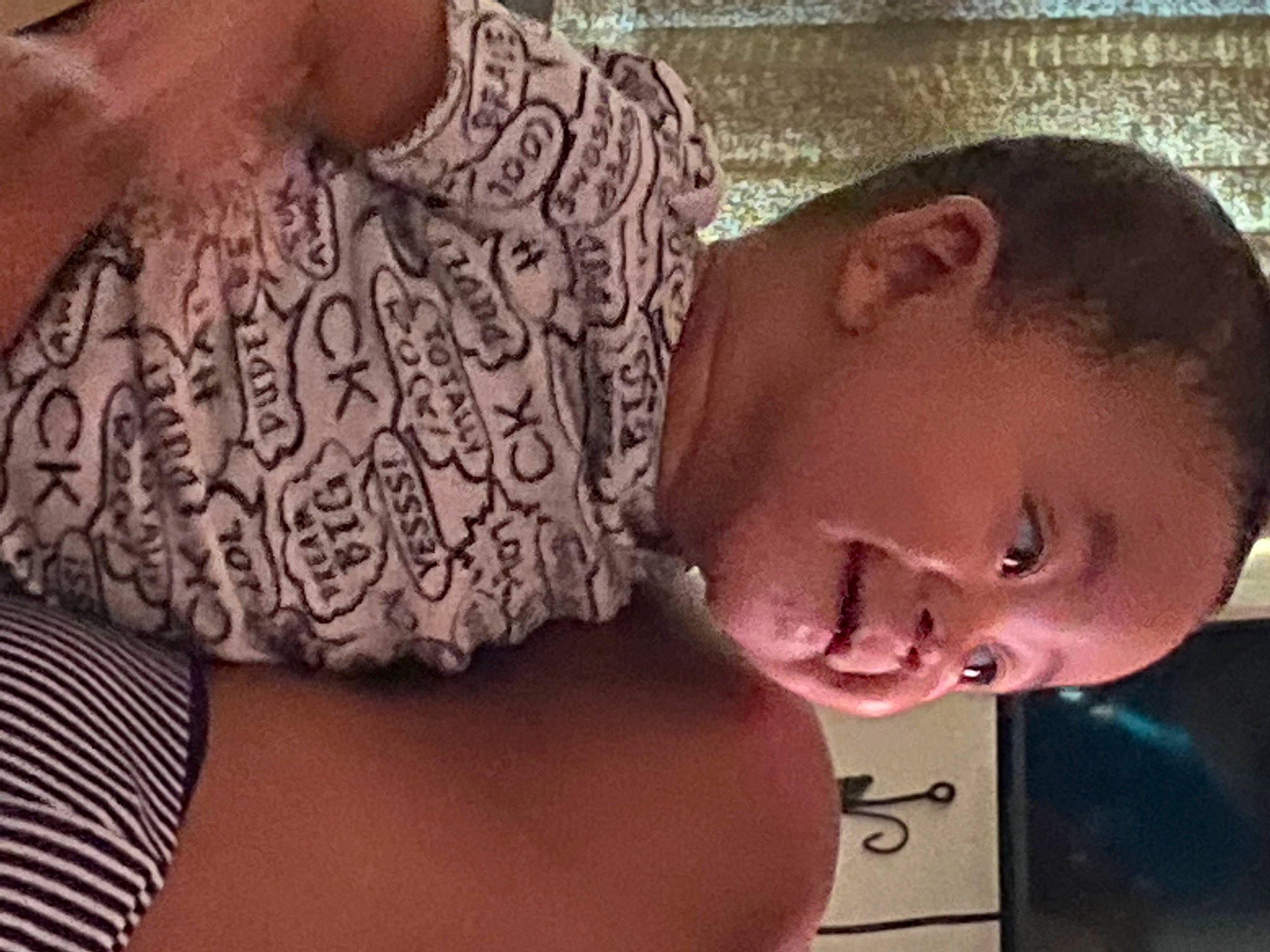 Yasir is registered to the contest to win money with this photo: arm, cheek, eyebrow, eyelash, face, finger, gesture, glasses, hairstyle, hand, happy, head, human_body, joint, lip, mouth, neck, nose, person, shoulder