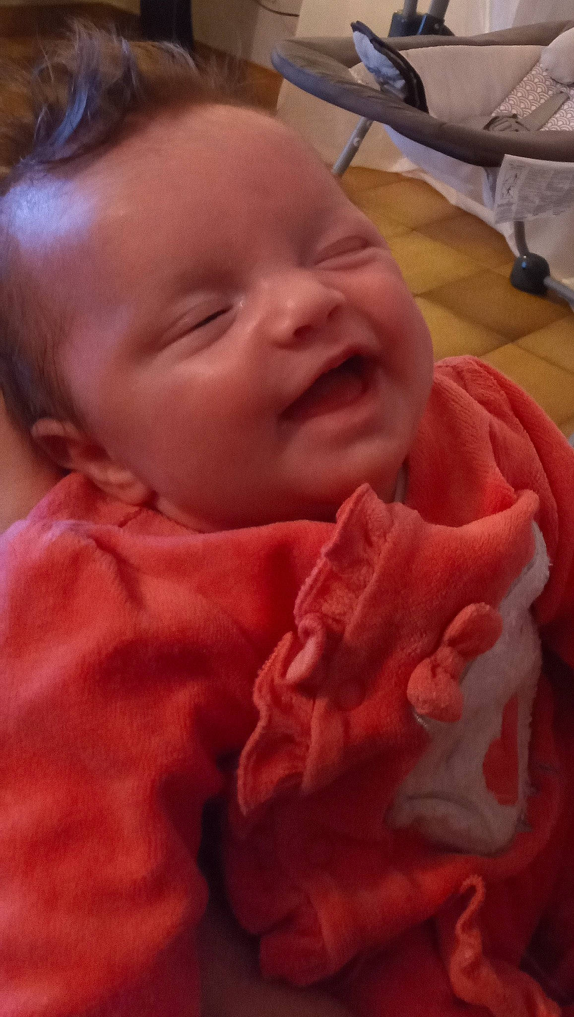 Tessa a rejoint le concours — aidez-le/la à gagner de superbes lots ! baby, cheek, child, chin, comfort, ear, event, face, finger, happy, head, iris, lip, mouth, nose, person, pink, skin, smile, thumb