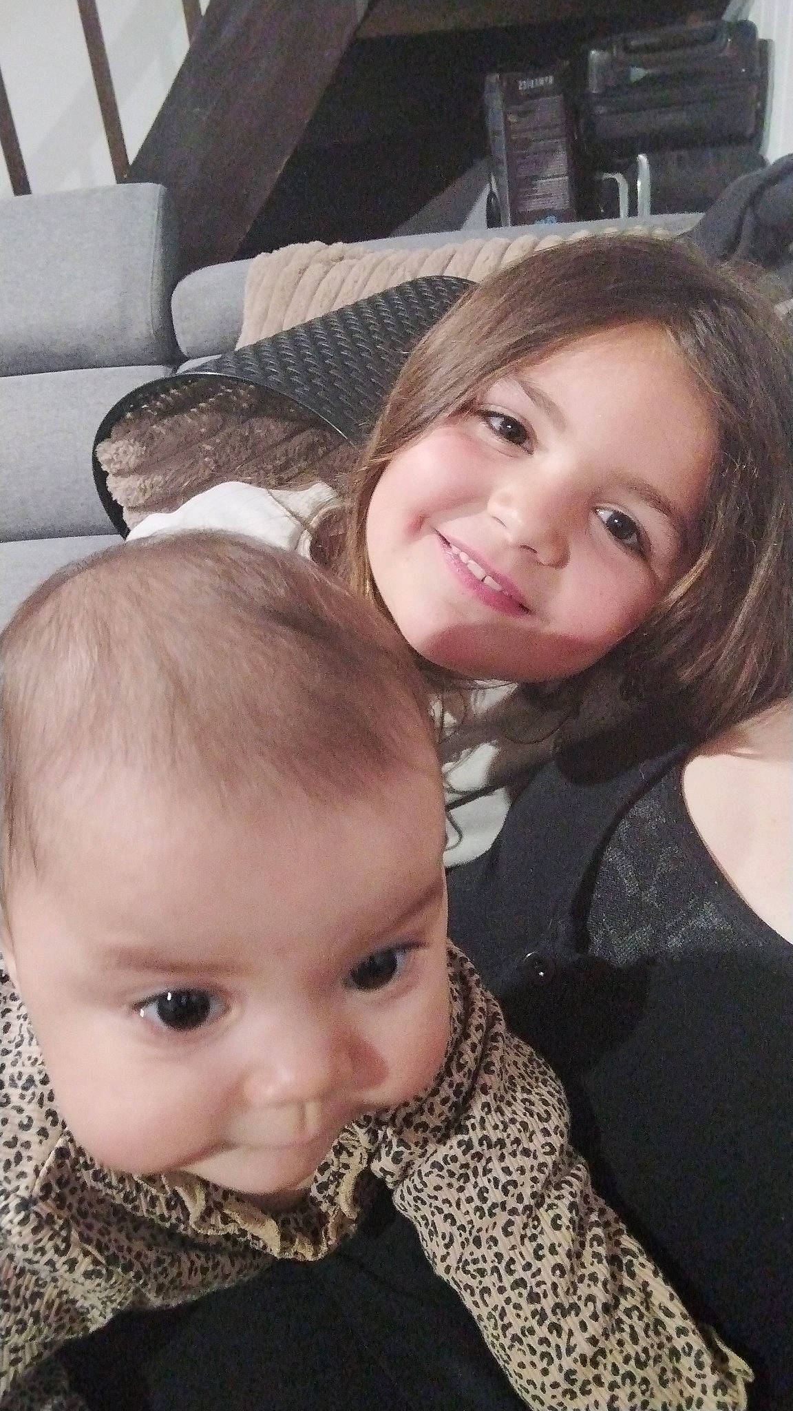 Ynaïa participe au concours pour gagner de l'argent avec cette photo : baby, cheek, child, chin, eye, eyebrow, eyelash, face, facial_expression, hair, hairstyle, happy, head, iris, joy, lip, nose, person, selfie, skin