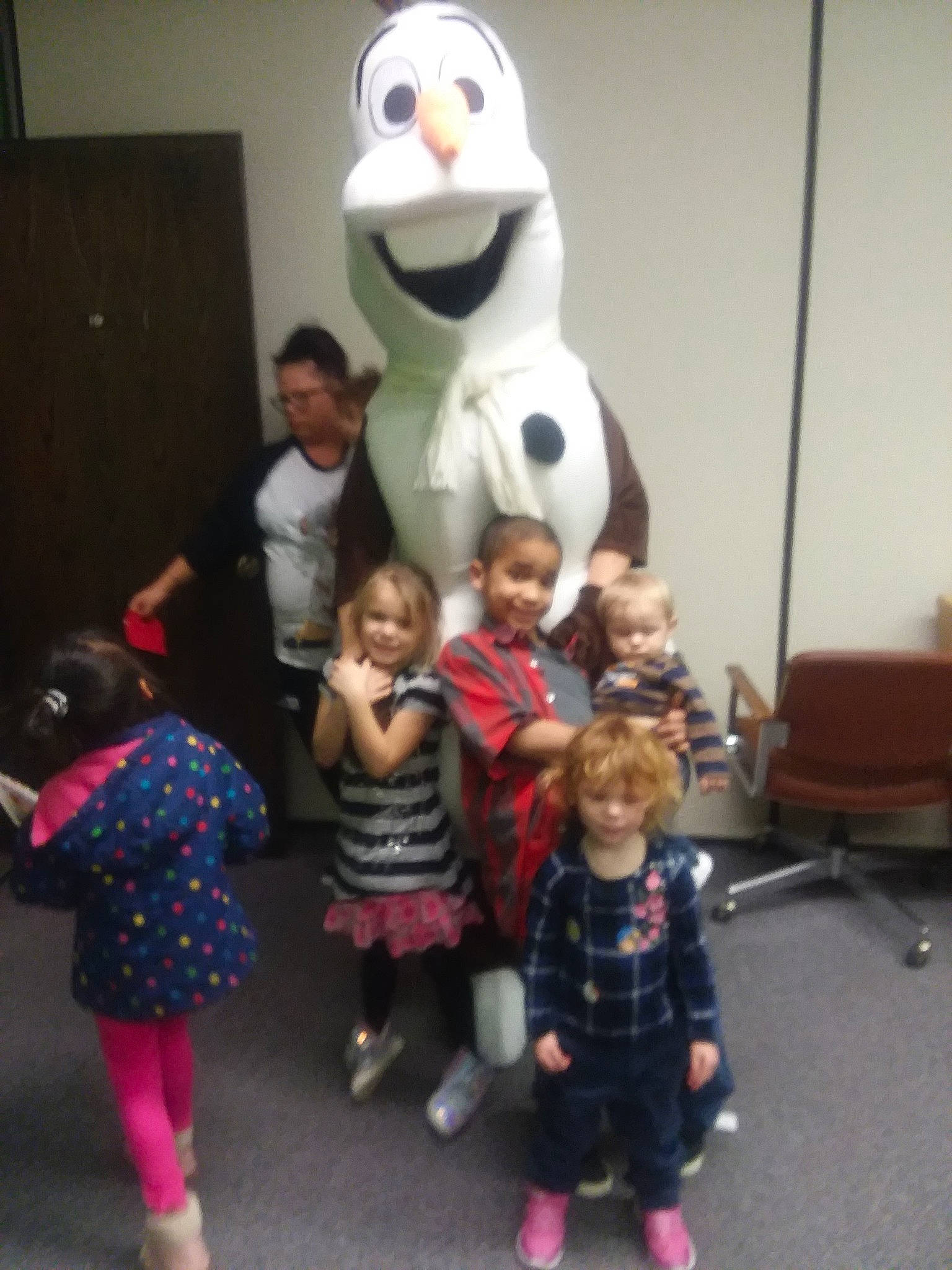 Allen Jr is registered to the contest to win money with this photo: blurred, child, costume, fun, mascot, person, vacation