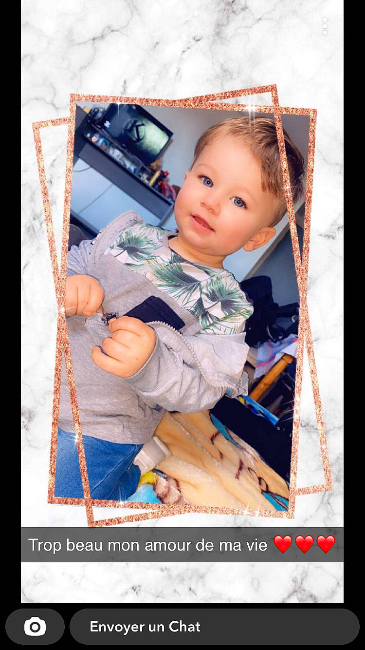 Thiago a rejoint le concours — aidez-le/la à gagner de superbes lots ! art, baby, baby_toddler_clothing, cheek, child, flash_photography, happy, pattern, person, photo_caption, photographic_paper, photomontage, picture_frame, portrait_photography, rectangle, room, sleeve, smile, stock_photography, textile