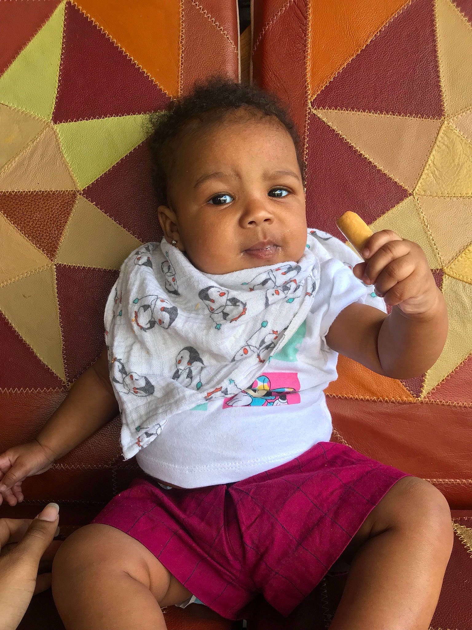 Tyhana participe au concours pour gagner de l'argent avec cette photo : abdomen, baby, cheek, child, finger, leg, person, pink, sitting, skin, thigh, toddler, trunk