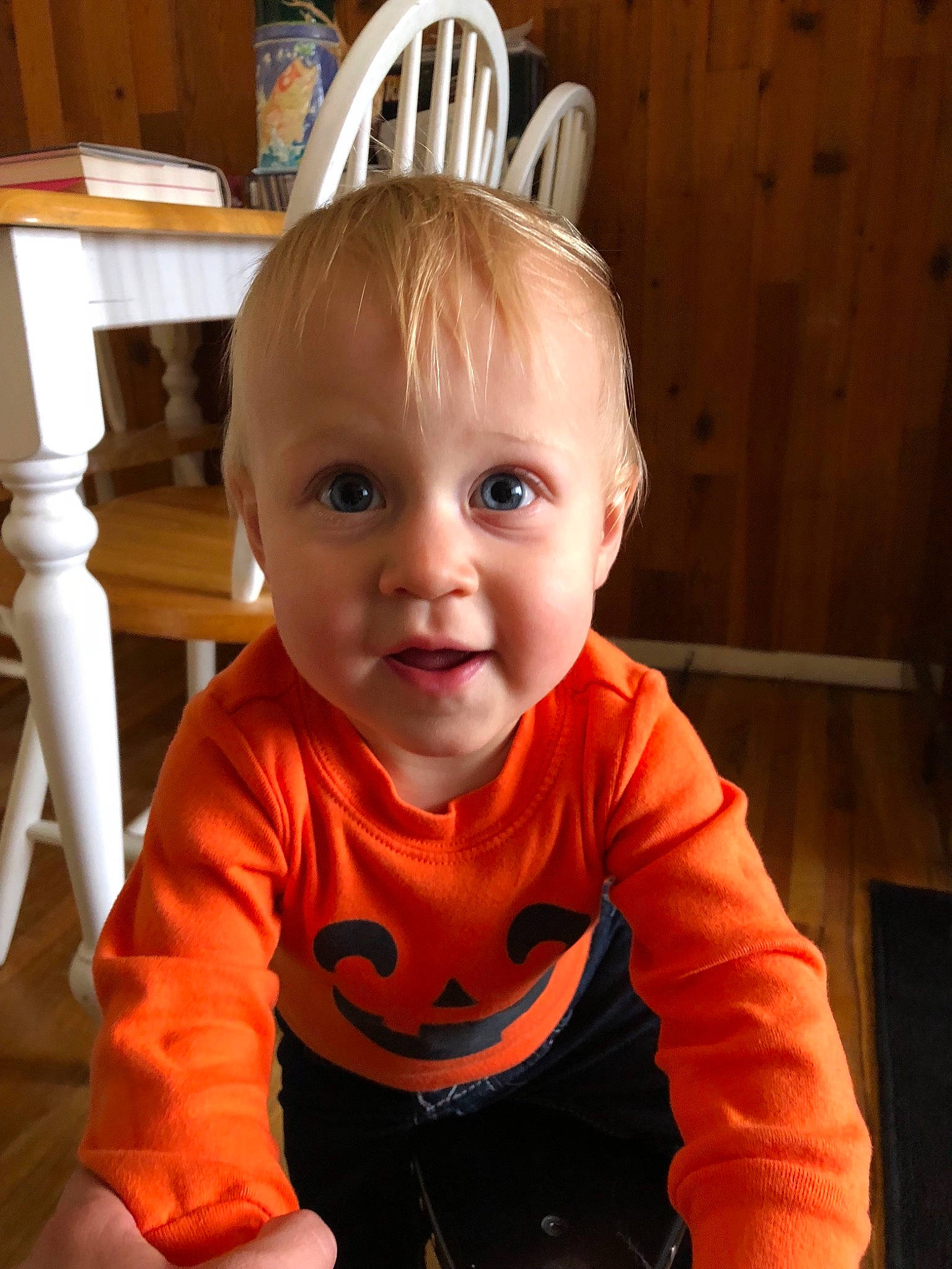 Abi is registered to the contest to win money with this photo: baby, baby_toddler_clothing, cheek, child, ear, eye, face, forehead, head, iris, nose, person, sitting, skin, smile, surprise, toddler