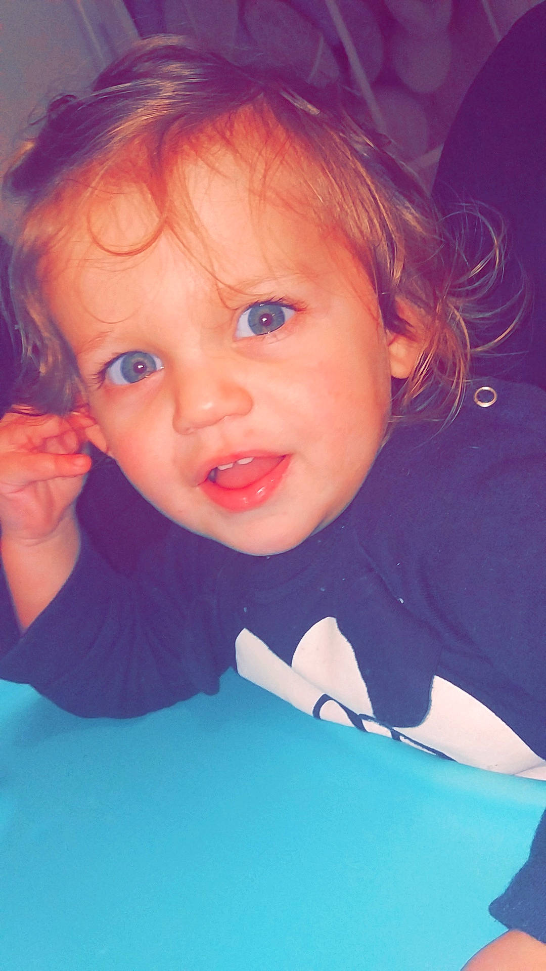 Léo a rejoint le concours — aidez-le/la à gagner de superbes lots ! beauty, blond, cheek, child, chin, eye, eyebrow, face, facial_expression, forehead, fun, hair, head, lip, mouth, nose, organ, person, skin, smile