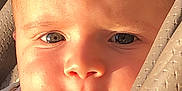 Soan participe au concours pour gagner de l'argent avec cette photo : baby, beauty, cheek, child, chin, close_up, eye, eyebrow, eyelash, face, finger, forehead, head, iris, lip, mouth, nose, skin, smile, toddler