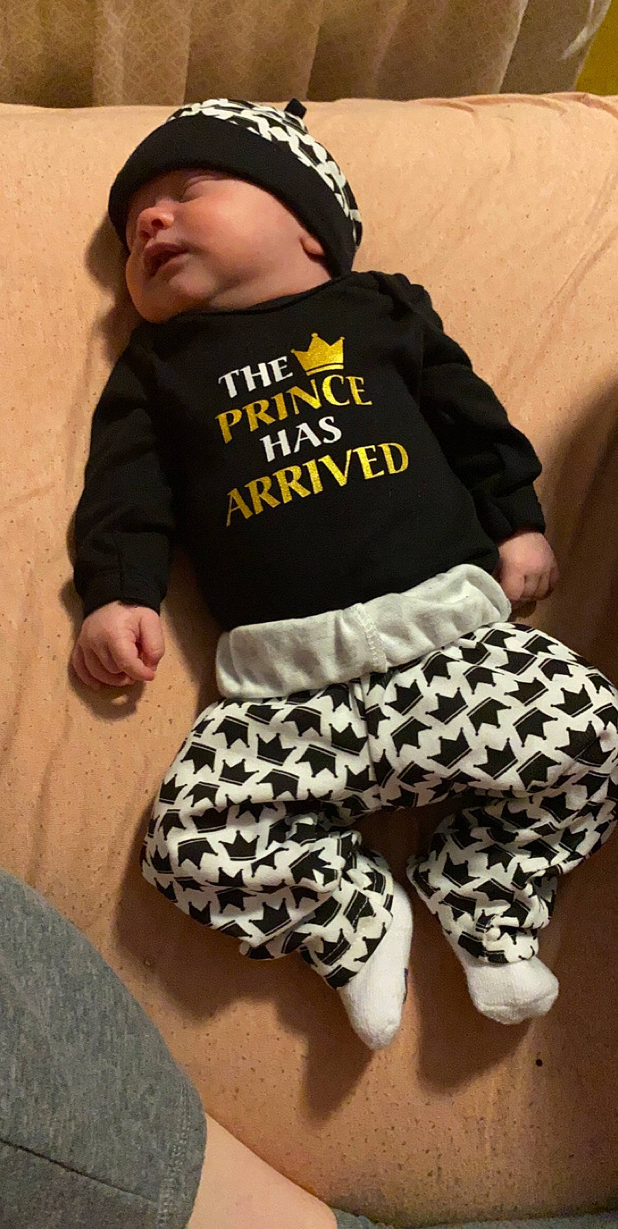 Zayne is registered to the contest to win money with this photo: baby, baby_toddler_clothing, child, clothing, headgear, headwear, hoodie, outerwear, person, sleeve, toddler